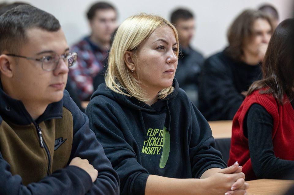 Захар Прилепин прибыл в Донецкую Народную Республику Захар Прилепин прибыл в Донецкую Народную Республику