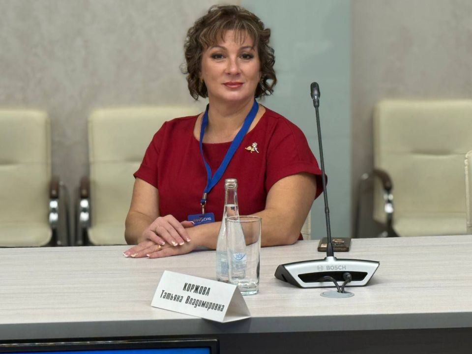 Делегация ДНР поделилась опытом социальных инноваций на форуме "ИННОСИБ-2025" в Омске Делегация ДНР поделилась опытом социальных инноваций на форуме "ИННОСИБ-2025" в Омске
