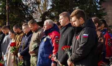 День белых журавлей. В рамках Года защитника Отечества добровольцы Донецкого регионального, Московского городского и Дмитровского местного отделений ВСКС совместно с волонтёрами других молодежных организаций Донецкой...