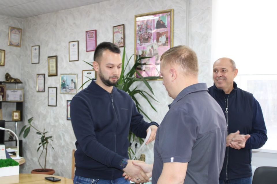 Горловка благодарит кузбасских медиков-добровольцев за самоотверженный труд и поддержку Горловка благодарит кузбасских медиков-добровольцев за самоотверженный труд и поддержку