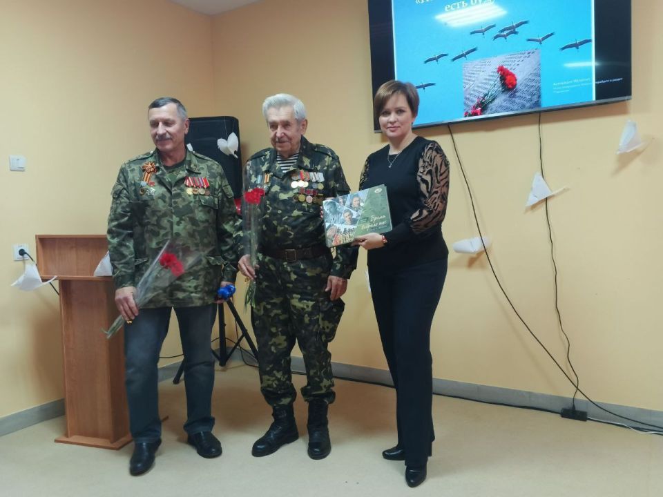 Дмитрий Огилец: Конференция " Летят в бессмертие Дмитрий Огилец: Конференция " Летят в бессмертие