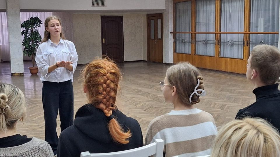 Журавли памяти. 22 октября в России отмечают литературный праздник «Белые журавли», учрежденный народным поэтом Дагестана Расулом Гамзатовым как праздник духовности, поэзии и как светлая память о павших на полях сражений во... Журавли памяти. 22 октября в России отмечают литературный праздник «Белые журавли», учрежденный народным поэтом Дагестана Расулом Гамзатовым как праздник духовности, поэзии и как светлая память о павших на полях сражений во...