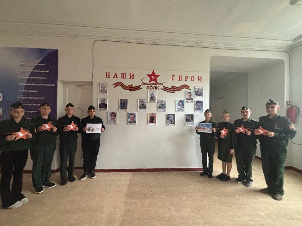Ждановские школьники почтили память героев в День Белых Журавлей Ждановские школьники почтили память героев в День Белых Журавлей
