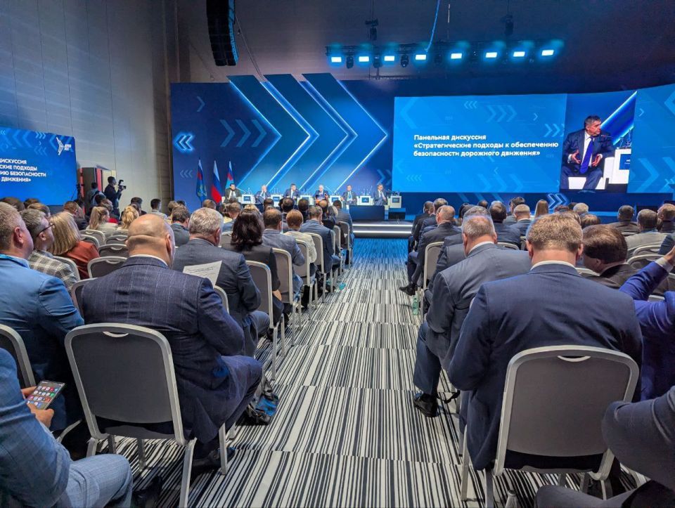 Новые стратегические подходы к обеспечению безопасности дорожного движения обсудили на выставке «Дорога 2025» Новые стратегические подходы к обеспечению безопасности дорожного движения обсудили на выставке «Дорога 2025»
