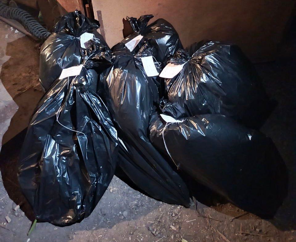 Житель Харцызска спрятал в кладовке 30 упаковок тротила, гранаты и пистолет Житель Харцызска спрятал в кладовке 30 упаковок тротила, гранаты и пистолет