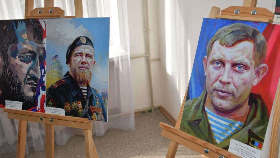 «День белых журавлей». 22 октября сотрудники Дебальцевского городского музея подготовили выставку «Связь поколений» ко Дню Белых Журавлей, который отмечается ежегодно 22 октября «День белых журавлей». 22 октября сотрудники Дебальцевского городского музея подготовили выставку «Связь поколений» ко Дню Белых Журавлей, который отмечается ежегодно 22 октября