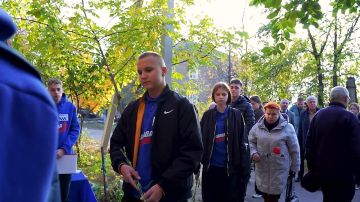В Ждановке установили Звезду Героя Роману Ушакову
