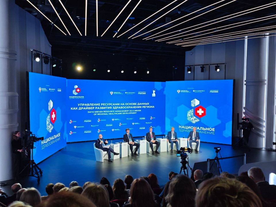 «Ключевой вызов, стоящий сегодня перед клиницистами, организаторами здравоохранения и ИТ-специалистами, – управление данными и принятие управленческих решений на их основе, в том числе и в режиме реального времени.» «Ключевой вызов, стоящий сегодня перед клиницистами, организаторами здравоохранения и ИТ-специалистами, – управление данными и принятие управленческих решений на их основе, в том числе и в режиме реального времени.»