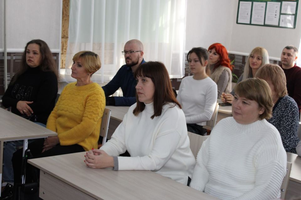 Иван Приходько: Во исполнение поручения Главы Донецкой Народной Республики Дениса Владимировича Пушилина сегодня провел встречу с одним из трудовых коллективов городского округа Горловка Иван Приходько: Во исполнение поручения Главы Донецкой Народной Республики Дениса Владимировича Пушилина сегодня провел встречу с одним из трудовых коллективов городского округа Горловка