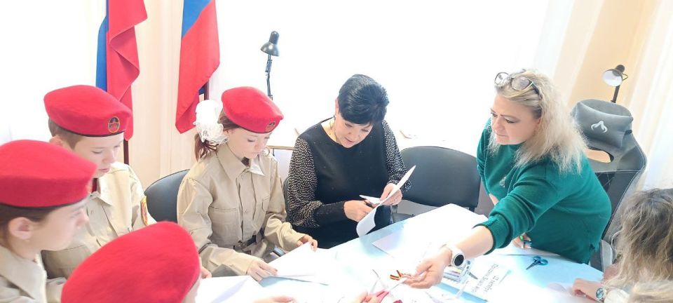 Белые журавли. 22 октября — особая дата в календаре памятных событий России и многих стран мира Белые журавли. 22 октября — особая дата в календаре памятных событий России и многих стран мира