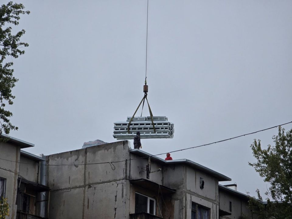 Владимирская область продолжает ремонт крыш МКД в Кировском Владимирская область продолжает ремонт крыш МКД в Кировском