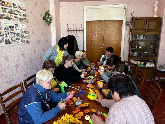 Осень - это славная пора, богатая интересными природными Осень - это славная пора, богатая интересными природными