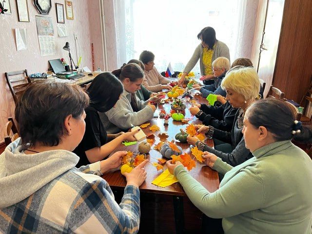 Осень - это славная пора, богатая интересными природными Осень - это славная пора, богатая интересными природными
