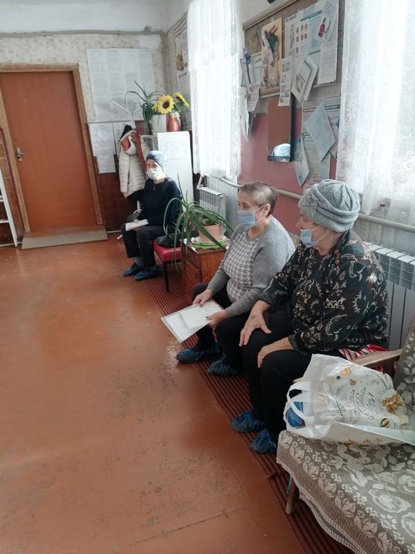 Сегодня состоялся выездной приём врачей- специалистов Тельмановской центральной районной больницы в с.Греково-Александровка Сегодня состоялся выездной приём врачей- специалистов Тельмановской центральной районной больницы в с.Греково-Александровка