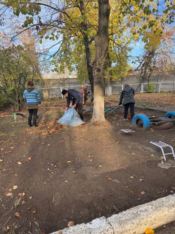 Иван Приходько: В Никитовском районе Горловки продолжается масштабный партийный проект Единой России «Городская среда» Иван Приходько: В Никитовском районе Горловки продолжается масштабный партийный проект Единой России «Городская среда»