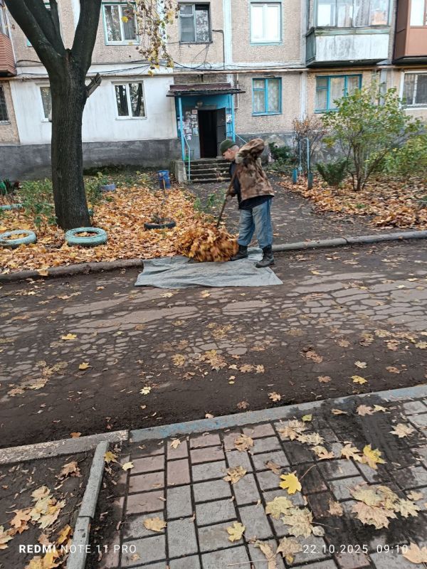 Сегодня, 23 октября 2025 года, в рамках проекта «Городская среда», реализуемого Единой Россией , работники предприятий Кировского района приняли участие в традиционной экологической акции «Чистый четверг» Сегодня, 23 октября 2025 года, в рамках проекта «Городская среда», реализуемого Единой Россией , работники предприятий Кировского района приняли участие в традиционной экологической акции «Чистый четверг»