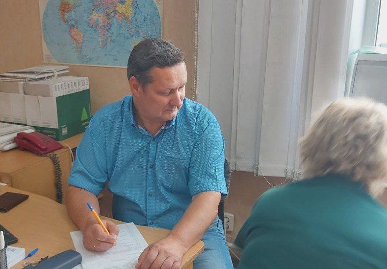 ПРИЕМ ГРАЖДАН. Депутаты Донецкого городского совета Рифат Грачев, Евгений Куглер, Владимир Мозговой, Эдуард Момот и Татьяна Шаповал пообщались с дончанами в рамках приёма граждан ПРИЕМ ГРАЖДАН. Депутаты Донецкого городского совета Рифат Грачев, Евгений Куглер, Владимир Мозговой, Эдуард Момот и Татьяна Шаповал пообщались с дончанами в рамках приёма граждан