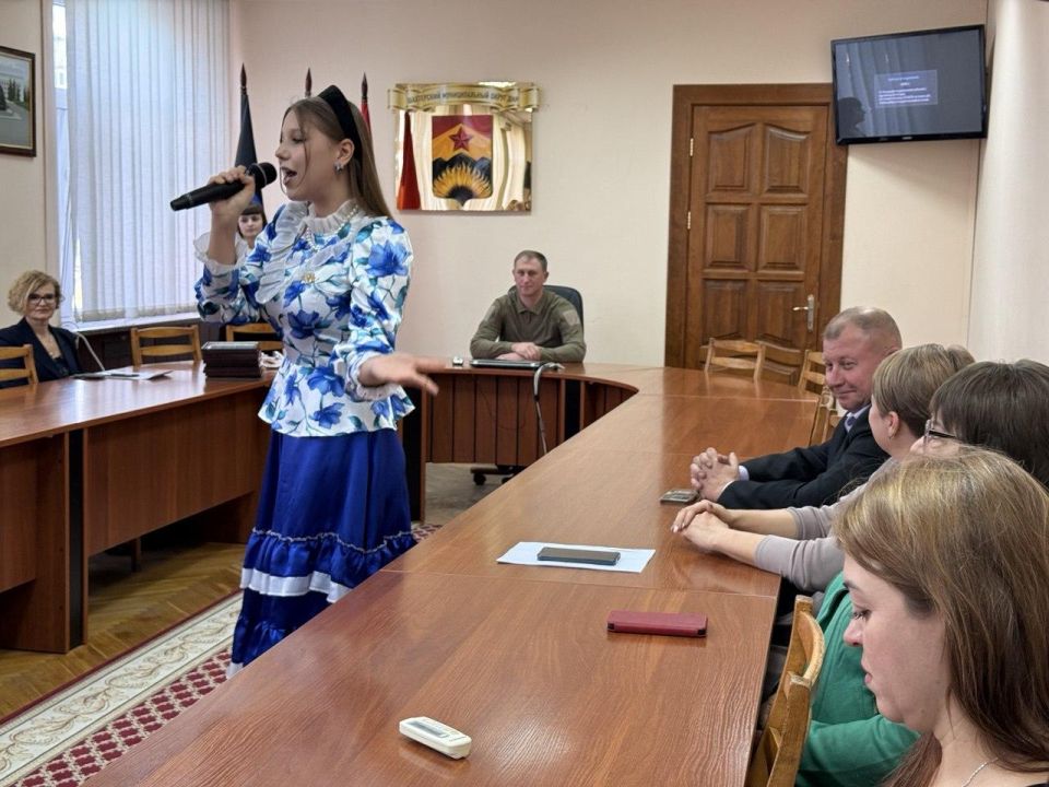 Александр Шатов: В округе чествовали работников транспорта Александр Шатов: В округе чествовали работников транспорта