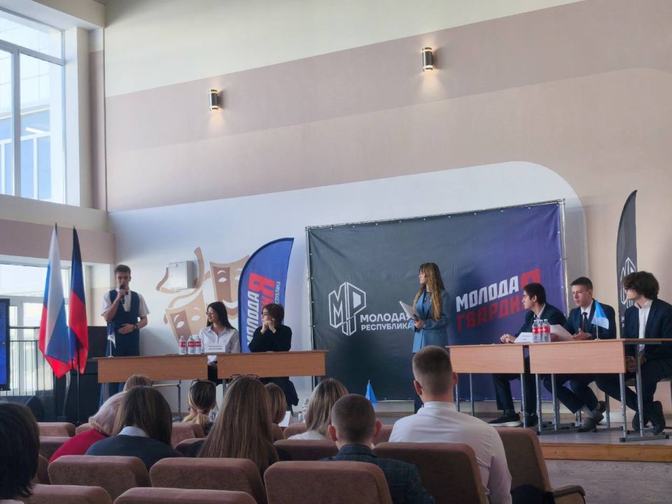 Борис Трима: Команда Мангушской школы №2 заняла призовое место в полуфинале «Лиги ораторов» Борис Трима: Команда Мангушской школы №2 заняла призовое место в полуфинале «Лиги ораторов»