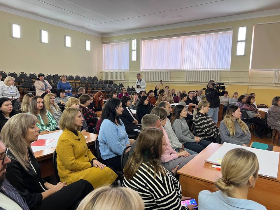 В ДНР состоялось Республиканское родительское собрание В ДНР состоялось Республиканское родительское собрание