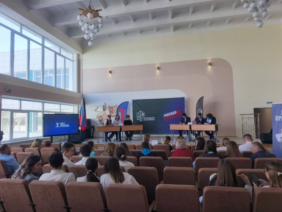 Борис Трима: Команда Мангушской школы №2 заняла призовое место в полуфинале «Лиги ораторов» Борис Трима: Команда Мангушской школы №2 заняла призовое место в полуфинале «Лиги ораторов»