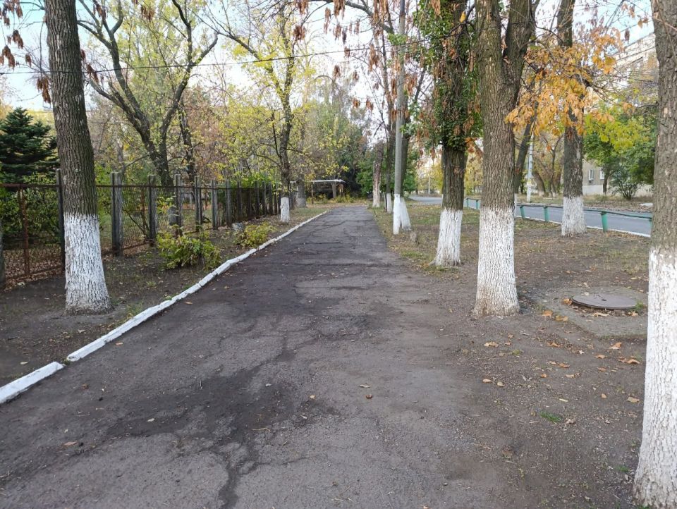 В школе Ждановки прошла акция «Чистый двор» В школе Ждановки прошла акция «Чистый двор»
