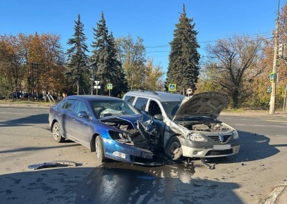 Проезд на запрещающий сигнал светофора стал причиной ДТП, в котором пострадал ребёнок