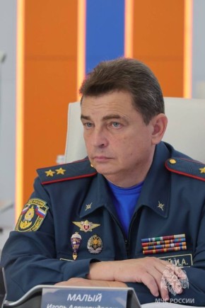 Глава МЧС России представил личному составу своего нового помощника