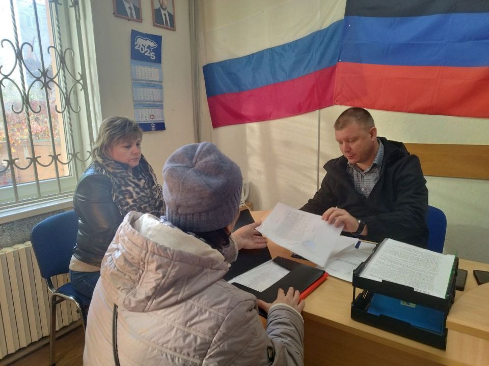 Наталья Великодная: Выездной прием граждан. 23 октября, в Курахово, проведен выездной прием граждан нотариусом по вопросам вступления в наследство и переоформления имущества Наталья Великодная: Выездной прием граждан. 23 октября, в Курахово, проведен выездной прием граждан нотариусом по вопросам вступления в наследство и переоформления имущества