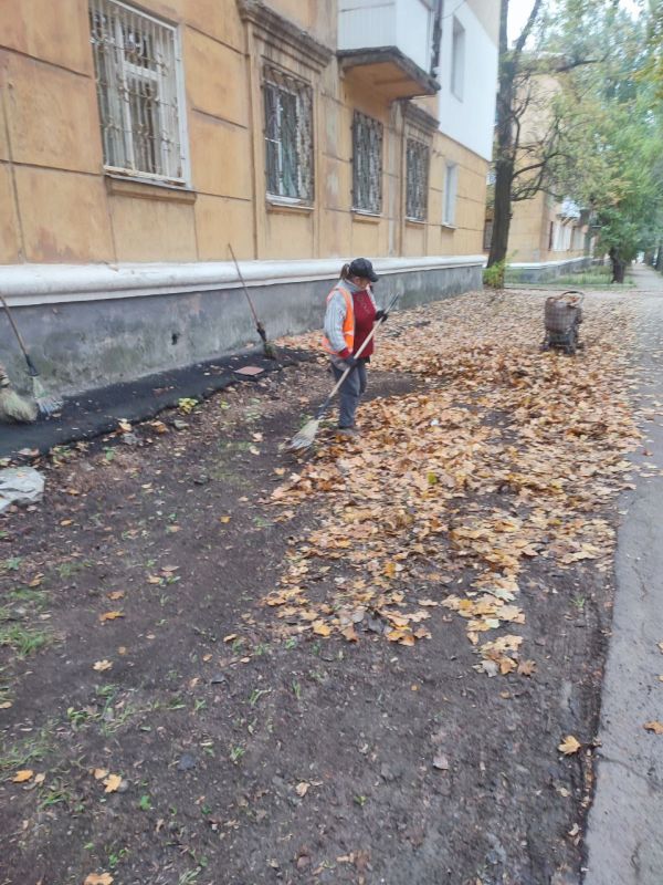 Сегодня, 24.10.2025 года, силами сотрудников жилищно-коммунальных предприятий Пролетарского внутригородского района г. Донецка были выполнены следующие работы: Сегодня, 24.10.2025 года, силами сотрудников жилищно-коммунальных предприятий Пролетарского внутригородского района г. Донецка были выполнены следующие работы: