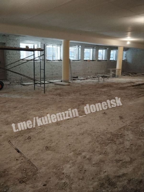 Алексей Кулемзин: В донецкой школе №9 продолжается капитальный ремонт Алексей Кулемзин: В донецкой школе №9 продолжается капитальный ремонт