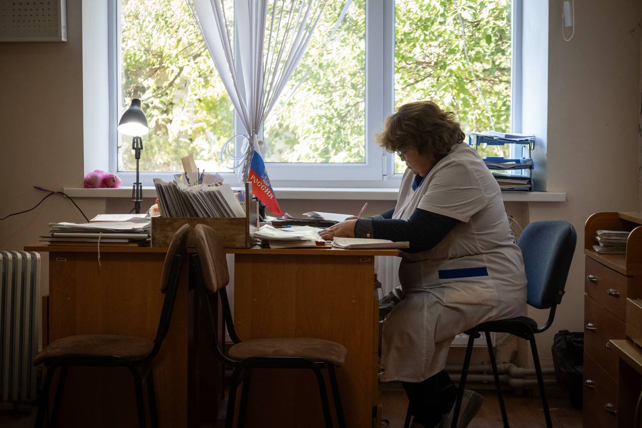 Пуровчане передали медицинское оборудование в амбулатории Волновахского округа