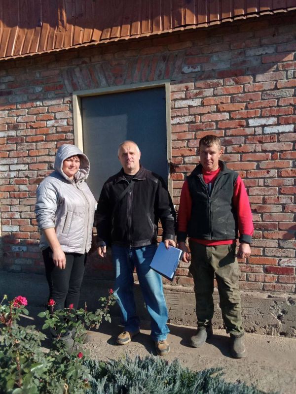 В течение прошедшей недели специалисты Управления капитального строительства и восстановления продолжили активную работу по обеспечению жителей округа необходимыми материалами и проведению обследований поврежденного жилого... В течение прошедшей недели специалисты Управления капитального строительства и восстановления продолжили активную работу по обеспечению жителей округа необходимыми материалами и проведению обследований поврежденного жилого...
