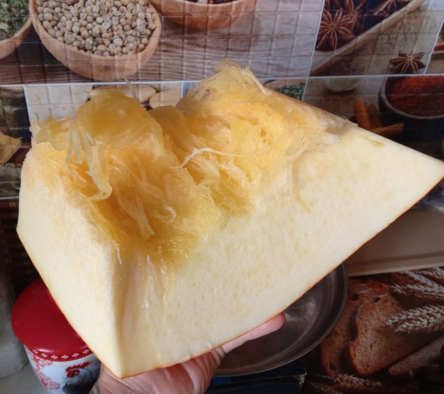 На достигнутом не остановится: горловчанка хочет вырастить гигантские кабачок и лук На достигнутом не остановится: горловчанка хочет вырастить гигантские кабачок и лук