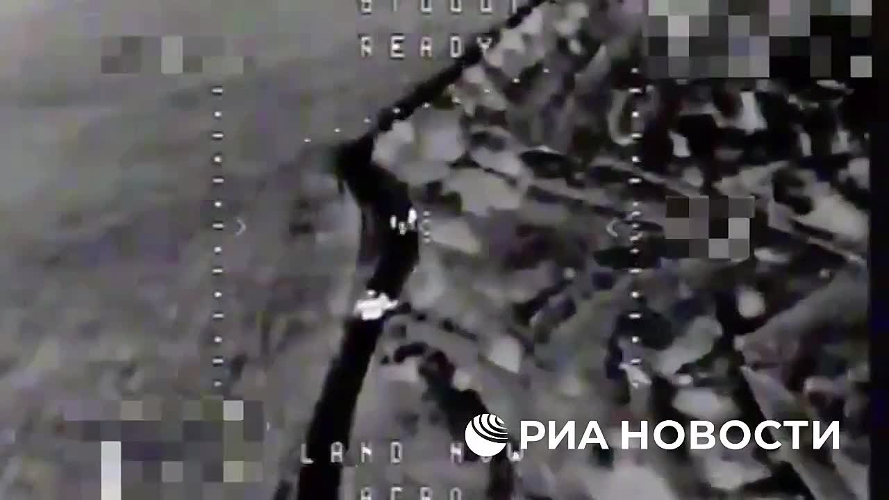 Расчет ударно-разведывательных БПЛА 56 отдельного батальона специального назначения 51 армии ЮВО выследил и ликвидировал под Красноармейском (Покровск) броневик ВСУ американского производства вместе с передвигавшейся на нем...