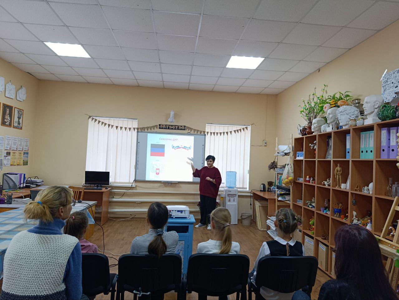 День флага ДОНЕЦКОЙ НАРОДНОЙ РЕСПУБЛИКИ День флага ДОНЕЦКОЙ НАРОДНОЙ РЕСПУБЛИКИ