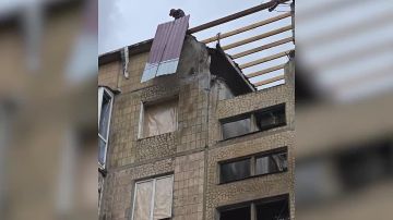 В Ясиноватой приступили к ремонту пострадавшего при обстреле дома, сообщил Глава ДНР Денис Пушилин