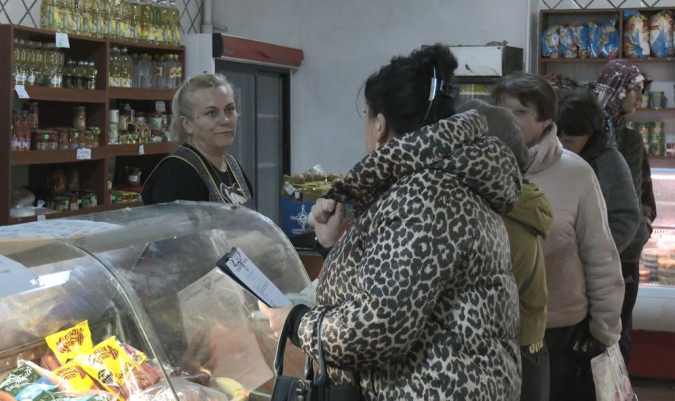 Иван Приходько: Активисты Народного контроля осуществили проверку ряда магазинов в Калининском районе Горловки Иван Приходько: Активисты Народного контроля осуществили проверку ряда магазинов в Калининском районе Горловки