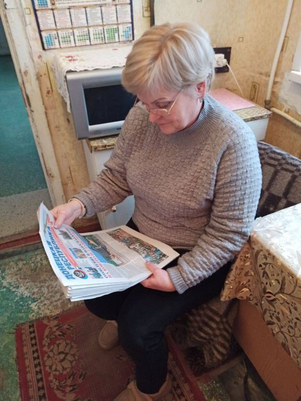Секретарь первичного отделения «Единой России» Елена Анатольевна Лисовина провела информационную встречу с коллективом городской больницы Секретарь первичного отделения «Единой России» Елена Анатольевна Лисовина провела информационную встречу с коллективом городской больницы