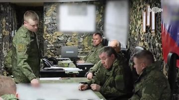 Глава Генштаба Валерий Герасимов проинспектировал группировку войск "Центр"