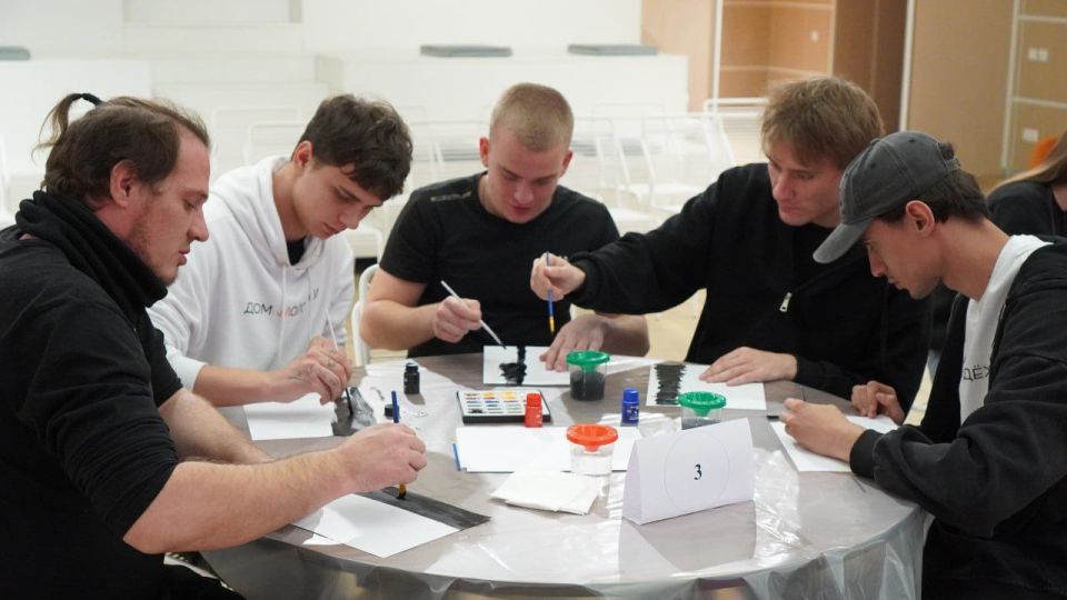 Флаг наш - символ доблести и народной гордости! Флаг наш - символ доблести и народной гордости!