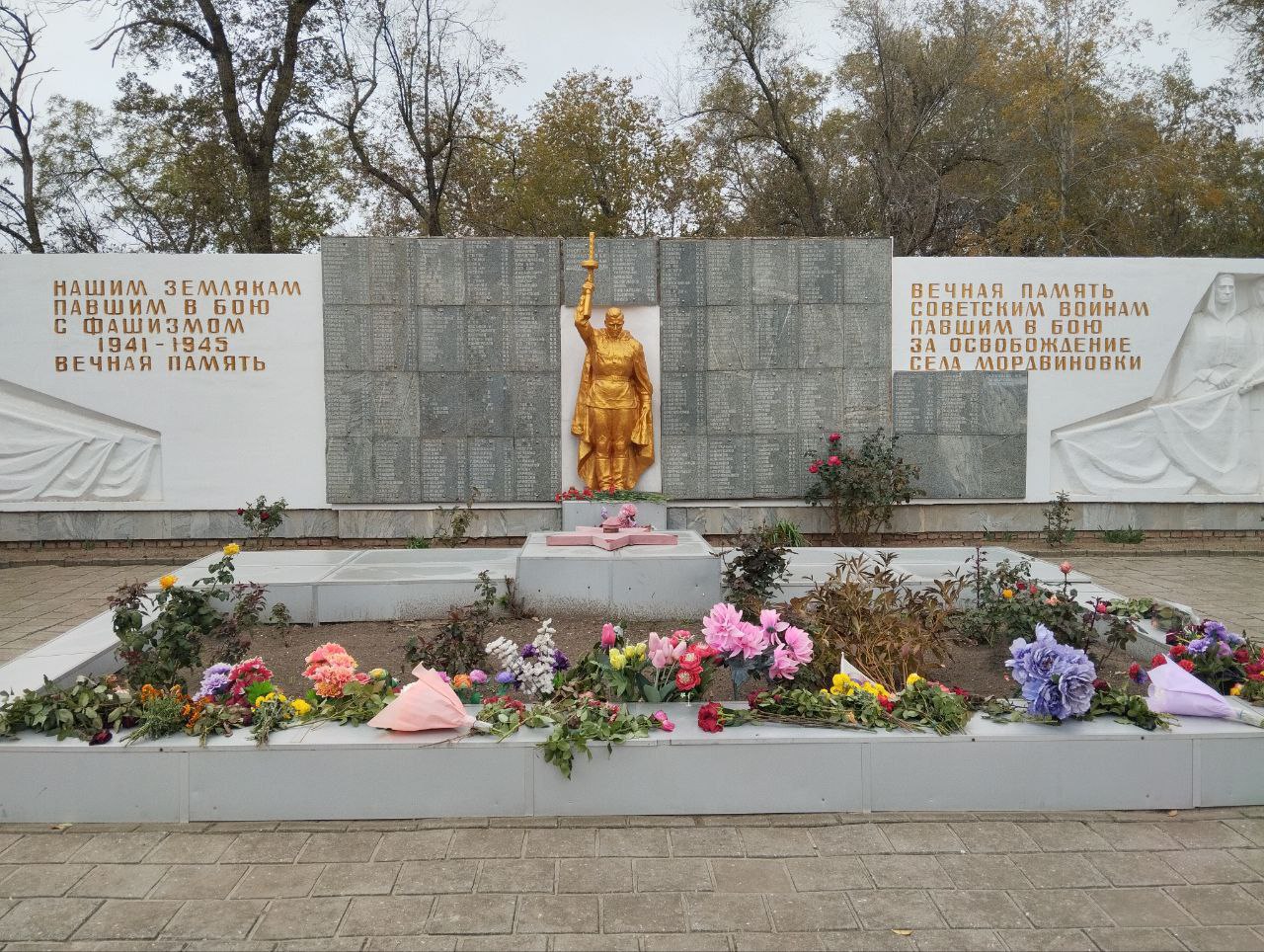 Совет женщин Мангушского муниципального округа присоединился к традиционной патриотической акции, объединившей Мангушские и Мелитопольские округа Совет женщин Мангушского муниципального округа присоединился к традиционной патриотической акции, объединившей Мангушские и Мелитопольские округа
