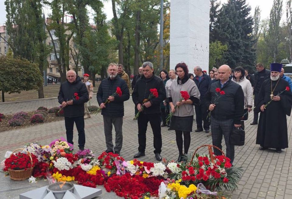 Борис Трима: Чтобы помнили: традиционная патриотическая акция объединила Мангушский и Мелитопольский округа Борис Трима: Чтобы помнили: традиционная патриотическая акция объединила Мангушский и Мелитопольский округа