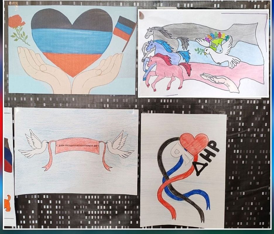 К дню Государственного флага в МБУ "СтепнянскийДК" прошла выставка рисунков "Цвета гордости и славы"любительского объединения "Весёлый карандаш" К дню Государственного флага в МБУ "СтепнянскийДК" прошла выставка рисунков "Цвета гордости и славы"любительского объединения "Весёлый карандаш"