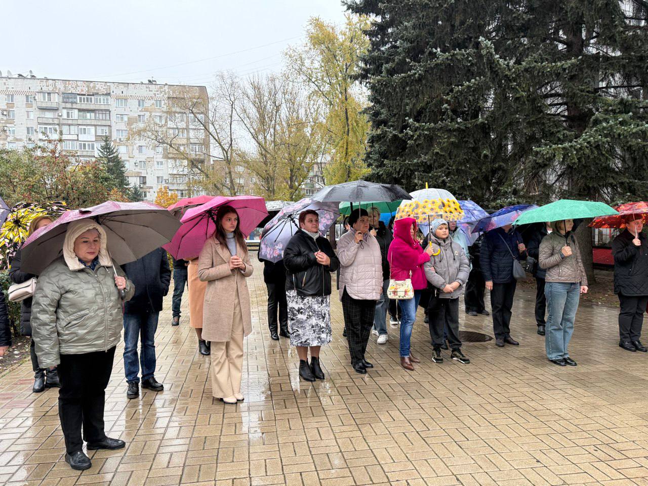 Александр Шатов: В Шахтерске состоялось торжественное мероприятие по случаю Дня флага Александр Шатов: В Шахтерске состоялось торжественное мероприятие по случаю Дня флага