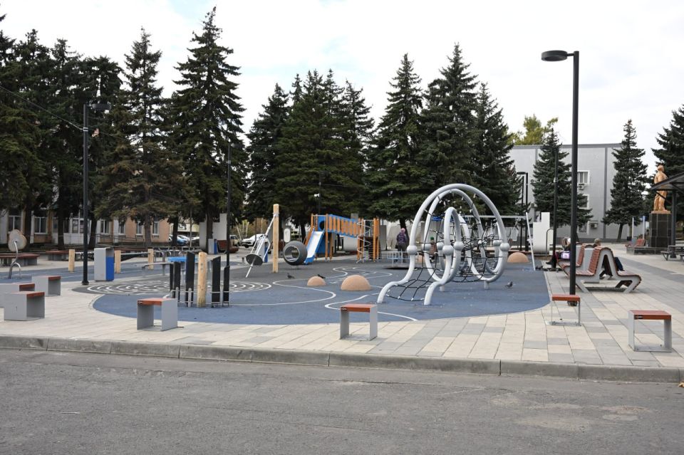 Денис Пушилин: В текущем году завершим благоустройство центральной площади в Снежном Денис Пушилин: В текущем году завершим благоустройство центральной площади в Снежном