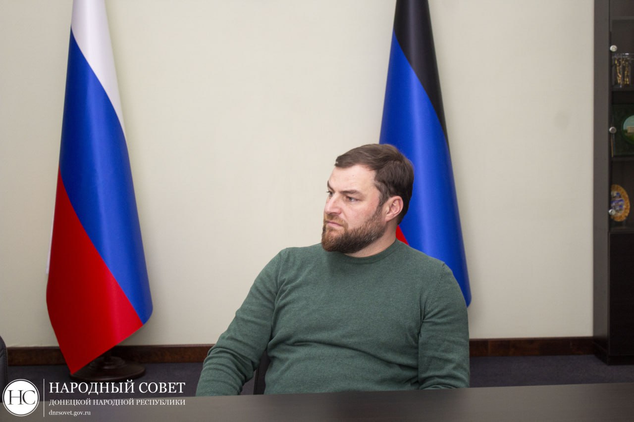 Константин Кузьмин: Встретился с неравнодушными людьми, которые помогают нашим бойцам на передовой: Екатериной Дворянкиной - руководителем Благотворительного фонда «Из Тольятти с любовью» и Анастасией Кирилловой - вдовой... Константин Кузьмин: Встретился с неравнодушными людьми, которые помогают нашим бойцам на передовой: Екатериной Дворянкиной - руководителем Благотворительного фонда «Из Тольятти с любовью» и Анастасией Кирилловой - вдовой...