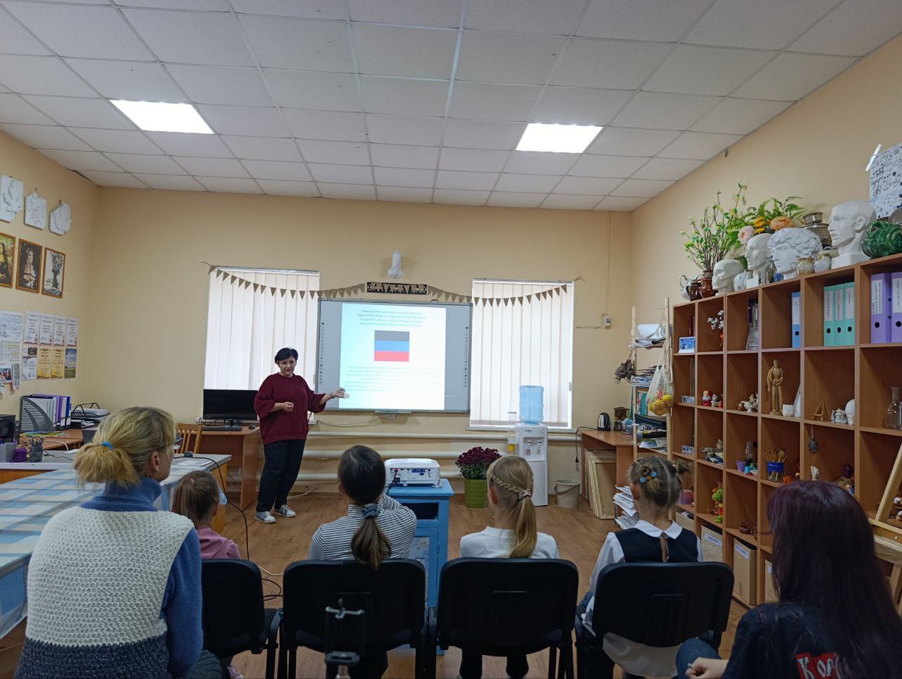 День флага ДОНЕЦКОЙ НАРОДНОЙ РЕСПУБЛИКИ День флага ДОНЕЦКОЙ НАРОДНОЙ РЕСПУБЛИКИ
