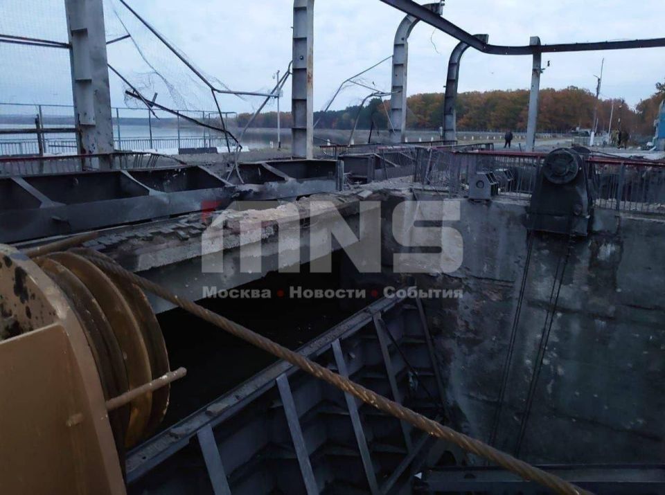 Юрий Баранчик: Удар ВСУ по плотине Белгородского водохранилища Юрий Баранчик: Удар ВСУ по плотине Белгородского водохранилища