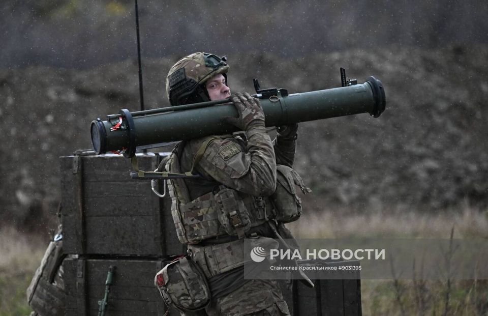 Тренировка бойцов подразделения спецназа группировки войск «Центр» на Покровском (Красноармейском ) направлении Тренировка бойцов подразделения спецназа группировки войск «Центр» на Покровском (Красноармейском ) направлении